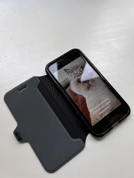 Чохол-книжка Tech21 Evo Wallet Active Edition протиударний для Iphone 6/6S/7/8/SE 2/3 2020/2022 Black фото від покупців 2