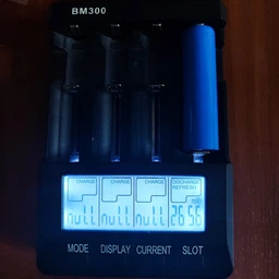 Акумулятор літій-іонний Quantum Li-ion ICR18650, 2600 mAh, 0.5-1С з клемним виступом, 1 шт./пач. Модель: ICR18650TH / 2600 (4770050059063) фото від покупців 14