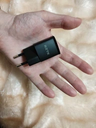 Зарядний пристрій RZTK Charger PD 20W Type-C Black фото від покупців 1