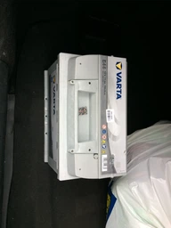 Автомобильный аккумулятор Varta Silver Dynamic 77А Ев (-/+) E44 (780EN) (577400078)
