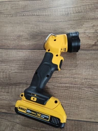 Ліхтар світлодіодний акумуляторний DeWALT DCL040