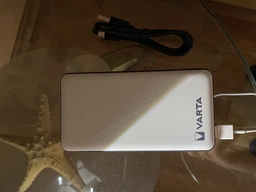 Varta Power Bank Energy 10000 мАч оснащенный усовершенствованной технологией безопасности c зарядным кабелем фото от покупателей 6