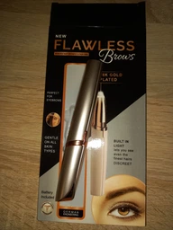 Портативный триммер для бровей Flawless Brows фото от покупателей 4