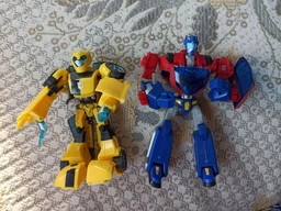 Трансформер HASBRO Оптимус Прайм Делюкс Transformers Animated Deluxe Optimus Prime фото от покупателей 4
