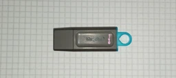 Флеш пам'ять USB Kingston DataTraveler Exodia 128GB USB 3.2 Gen1 Black/Yellow (DTX/128GB) фото від покупців 2
