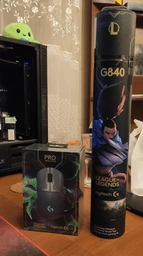 Мышь Logitech G PRO Wireless Gaming Mouse League of Legends Edition (910-006451) фото от покупателей 2