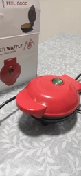 Стильная и портативная, электрическая мини - вафельница Waffle Maker с антипригарным покрытием, красная (SKU-5142)