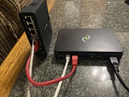 ИБП TECNOWARE Era Plus DC 9VDC/12VDC - POE 24VDC/48VDC USB 5VDC Together ON (FGCERAPLDC252) фото от покупателей 8