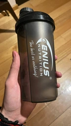 Шейкер BioTechUSA Wave+ Compact shaker 500ml /+150ml container/ Panther Black фото від покупців 2