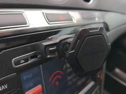Автотримач Spigen QS24 CD Slot Magnetic (000CG21944) фото від покупців 3