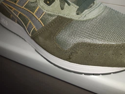 Кросівки чоловічі Asics LYTE CLASSIC (1201A477-104) 10, укр 42,5, 28 см фото від покупців 4
