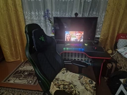 Геймерський ігровий стіл ZEUS Tron чорний + червоний фото від покупців 8