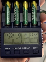 Акумулятор Varta AAA 1000mAh 4 шт/уп 2021 года фото от покупателей 5