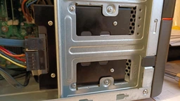 Фрейм-переходник Maiwo для 2.5" HDD/SSD в 3.5" отсек (K4) фото от покупателей 8