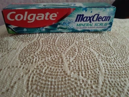 Зубная паста Colgate Max Clean Gentle Mineral Scrub Бережное очищение 75 мл (8718951327085) фото от покупателей 10