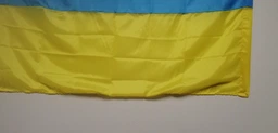 Флаг Украины большого размера 140*90 см (холст), яркий, насыщенный цвет с местом для держателя-флагштока фото от покупателей 6