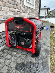 Бензиновый генератор MAGNETTA GFE11000 (8,4 кВт)