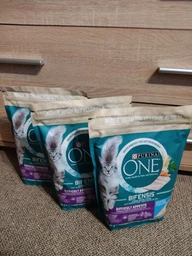 Сухий корм PURINA ONE Difficult Appetite для дорослих котів з вибірковим смаком у їжі з тріскою та фореллю 800 г фото від покупців 3