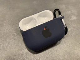 Силиконовый футляр с карабином для наушников AirPods Pro Lilac фото от покупателей 8