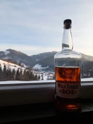 Бурбон Wild Turkey 101 до 8 лет выдержки 0.7 л 50.5% (8000040500036)