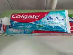 Зубная паста Colgate Max Clean Gentle Mineral Scrub Бережное очищение 75 мл (8718951327085) фото от покупателей 5