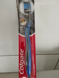 Зубная щетка Colgate Зиг Заг Древесный уголь Средней жесткости Оранжевая (2170000000121) фото от покупателей 5
