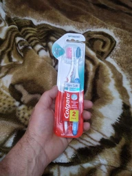 Зубная щетка Colgate Slim Soft для защиты десен 2 шт (8714789993829) фото от покупателей 6