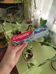Зубная паста Colgate Max White Белые кристаллы 75 мл (8718951313835) фото от покупателей 4