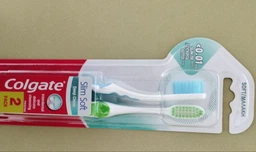 Зубная щетка Colgate Slim Soft для защиты десен 2 шт (8714789993829) фото от покупателей 3