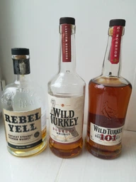 Бурбон Wild Turkey 101 до 8 лет выдержки 0.7 л 50.5% (8000040500036)