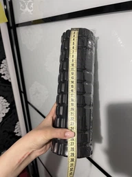 Массажный ролик EasyFit Grid Roller Compact 30 см черный (роллер, валик, цилиндр для МФР и йоги, массажер для спины, ног, рук, шеи) EFMGRB30 фото от покупателей 4