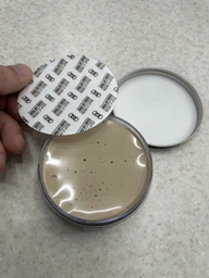 Матовая помада для укладки волос Uppercut Deluxe Matte Pomade Max 300 г (815049025767/817891025520) фото від покупців 15