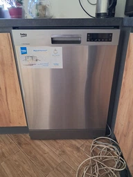 Посудомийна машина Beko BDFN 26522 XQ