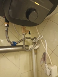 Бойлер Midea D80-15FG (W) фото від покупців 9