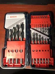 Набір свердел Bosch HSS PointTeQ по металу 18 шт (2608577350) фото від покупців 9