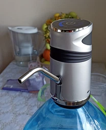 Автоматический элекстрический диспенсер помпа для питьевой воды в куллер Automatic Water Dispenser фото от покупателей 17