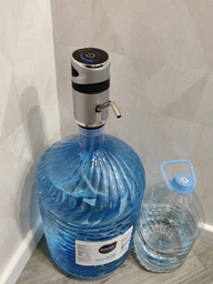Автоматический элекстрический диспенсер помпа для питьевой воды в куллер Automatic Water Dispenser фото от покупателей 12