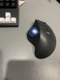 Мышь Logitech Ergo M575 Bluetooth Graphite (910-005872) фото от покупателей 3
