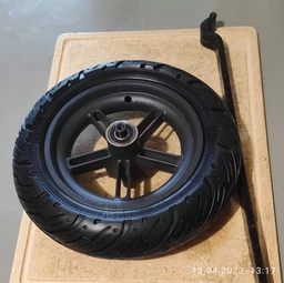Антипрокольная шина для Электросамоката Ninebot Segway MAX G30, Crosser E9 MAX, 10 дюймов от CarryTire (TireM601) фото от покупателей 2