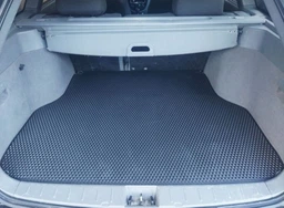 Коврик в багажник Kinetic для Chrysler 300M '98-04 седан EVA-полимерный черный фото от покупателей 13