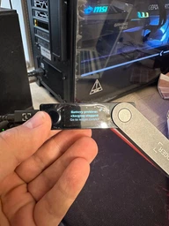 Крипто-кошелек Ledger Nano X фото от покупателей 1