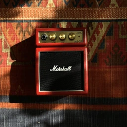 Гитарный комбо-усилитель Marshall Mini Stack Series MS-2R — красный