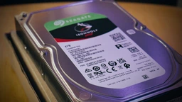 Жесткий диск 3.5" Seagate IronWolf Pro 18TB SATA 256MB (ST18000NE000) [105236] фото от покупателей 3