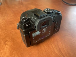 Фотоаппарат Panasonic Lumix DMC-G80 Body Black (DMC-G80EE-K) фото от покупателей 1