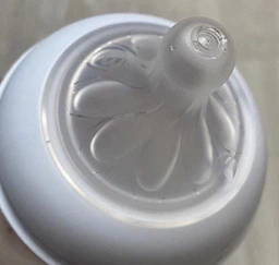 Бульонка для годування Philips Avent Natural 260мл для дітей від народження Прозора з малюнком (SCY903/66) фото від покупців 2