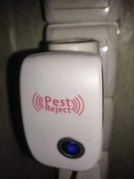 Отпугиватель насекомых и грызунов pest reject против мышей комаров мух пауков тараканов фото от покупателей 9