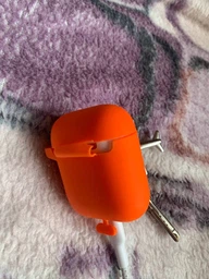 Чехол для наушников Armorstandart Ultrathin Silicone Case With Hook для Apple AirPods 2 Atrovirens (ARM59678) фото от покупателей 12