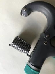 Кистевой эспандер LiveUp Adjustable Handgrip (LS3334-g) Green фото от покупателей 4