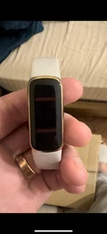Фитнес-браслет Fitbit Luxe Lunar White фото від покупців 1
