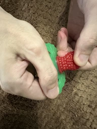 Прорезыватель-массажер силиконовый "Малинка" 4+ Baby team Зеленый с красным фото от покупателей 4
